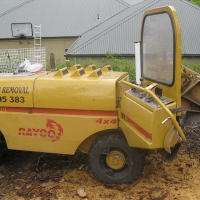 076